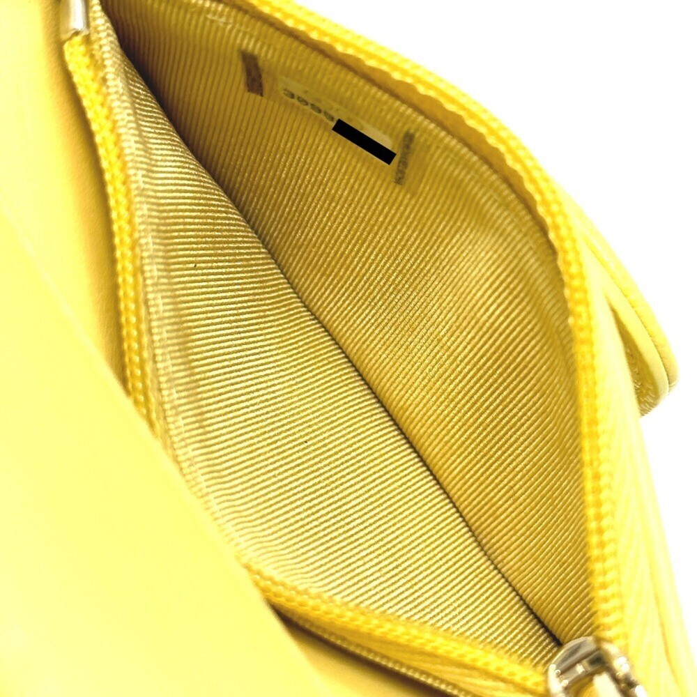 CHANEL Yellow Wallet - Picture 12 of 16
